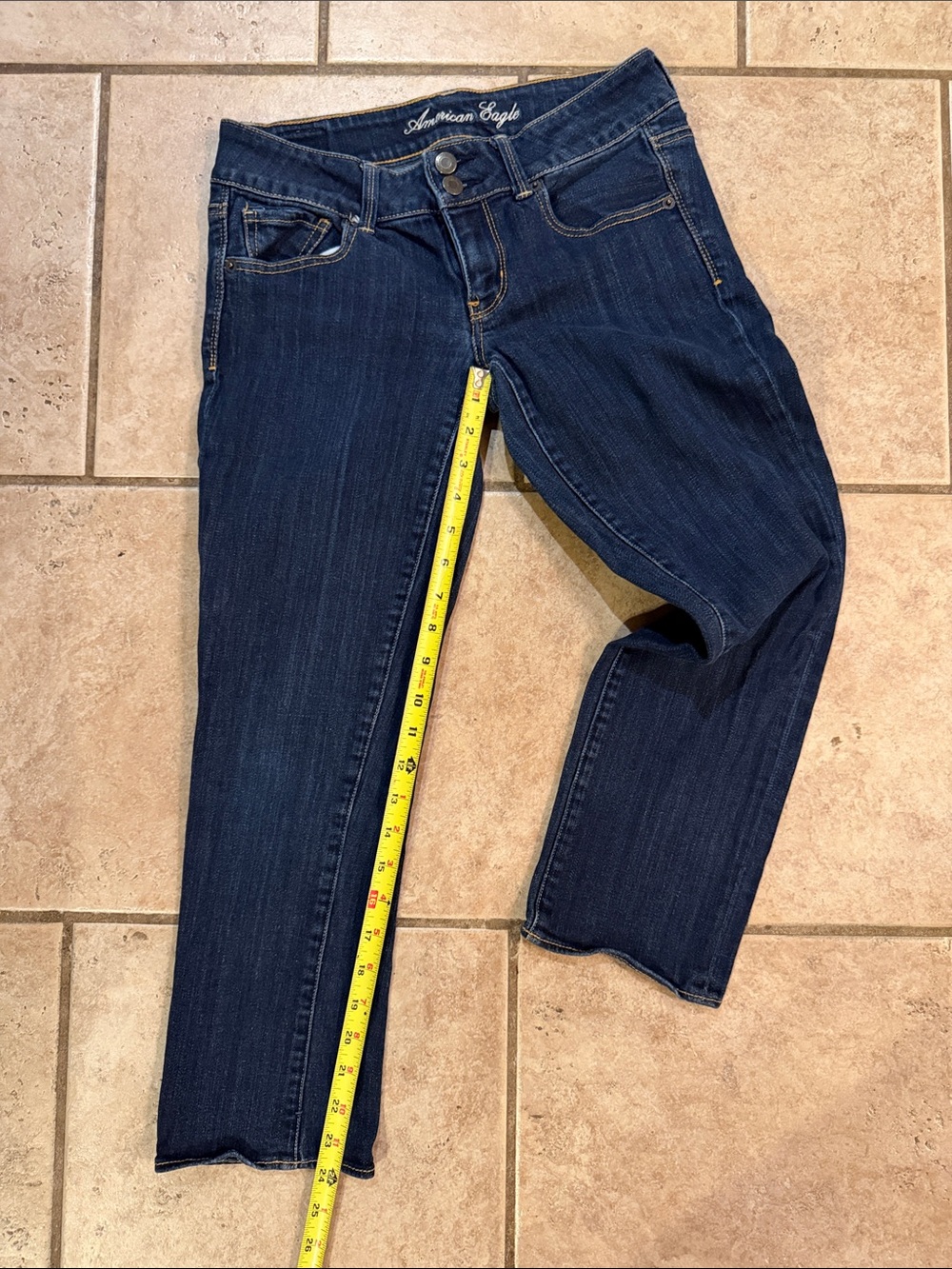 American Eagle Artist  Dark wash Jeans sz 6